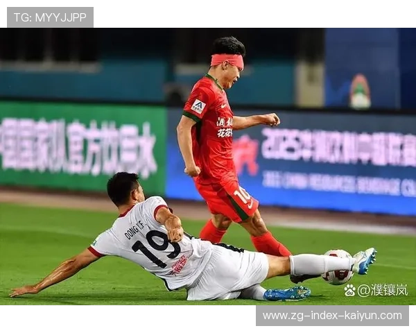 成都蓉城前场整体前压使对方退无可退